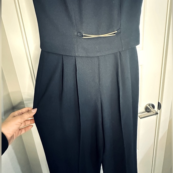 Liz Claiborne Black Short Sleeve Jumpsuit with Fitted Waist, size 6 - Picture 5 of 5